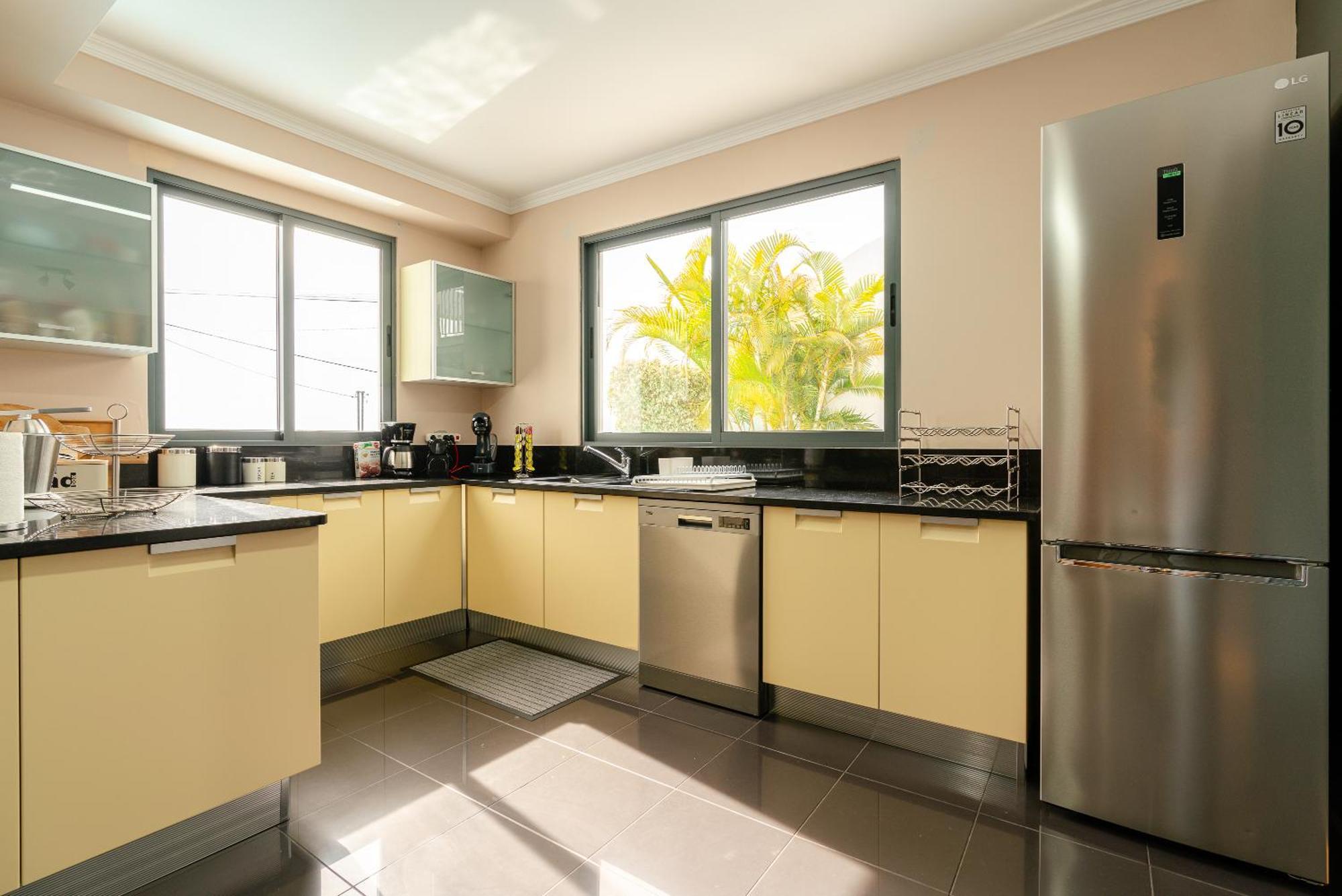 Villa Nunes, Big Holiday House With Private Pool Калхета Екстериор снимка
